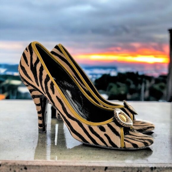 Vintage FENDI Brown Tiger Stripe Print Calf Hair Open Toe Heels Pumps Size 38 - Picture 1 of 9